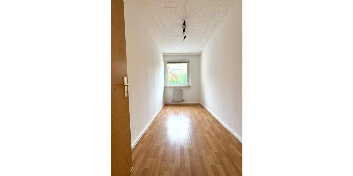 Etagenwohnung Chemnitz Markersdorf - 2 Zimmer, 55 m&sup2;, 275&euro; | Angebot:25864321