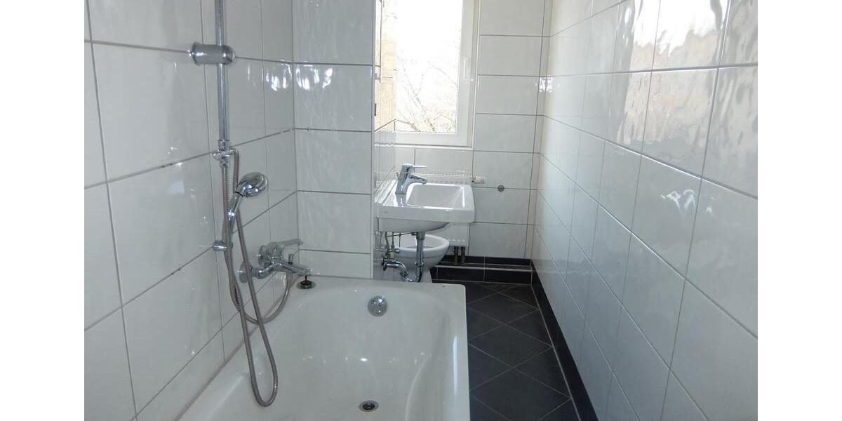Etagenwohnung Chemnitz Hilbersdorf - 4 Zimmer, 72 m&sup2;, 365&euro; | Angebot:24239788