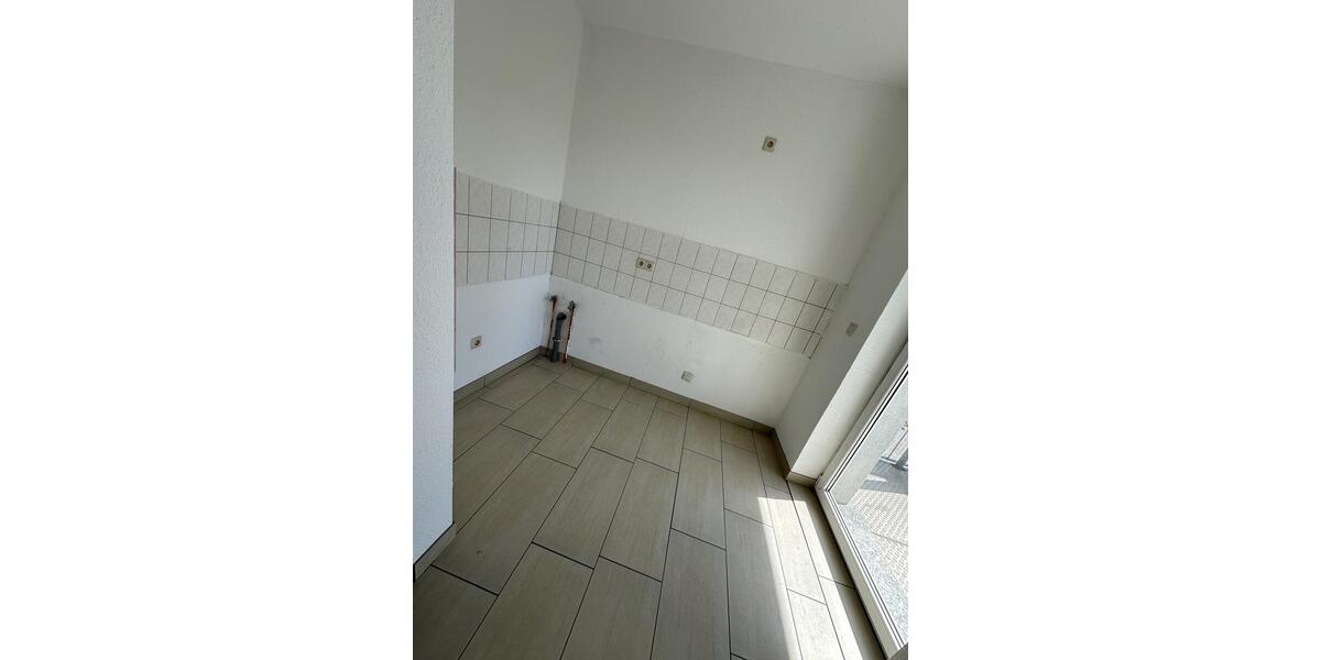 Etagenwohnung Chemnitz Borna-Heinersdorf - 2 Zimmer, 50 m&sup2;, 300&euro; | Angebot:26472983