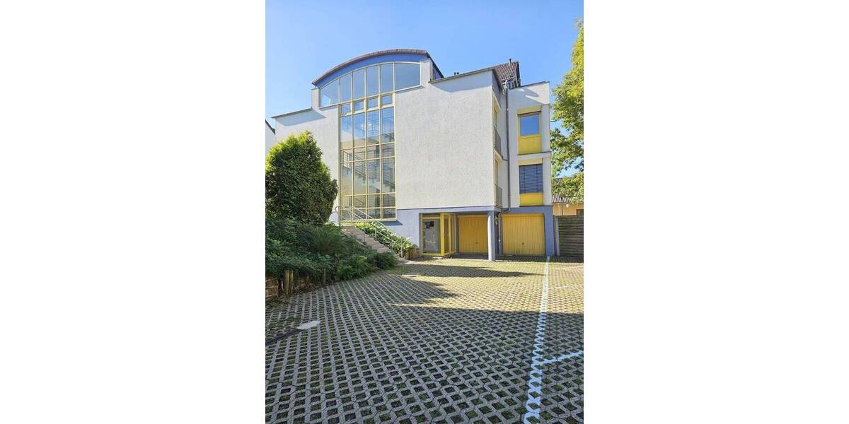 Teilmöblierte, hochwertig sanierte Wohnung in gepflegter Umgebung 2 zimmer