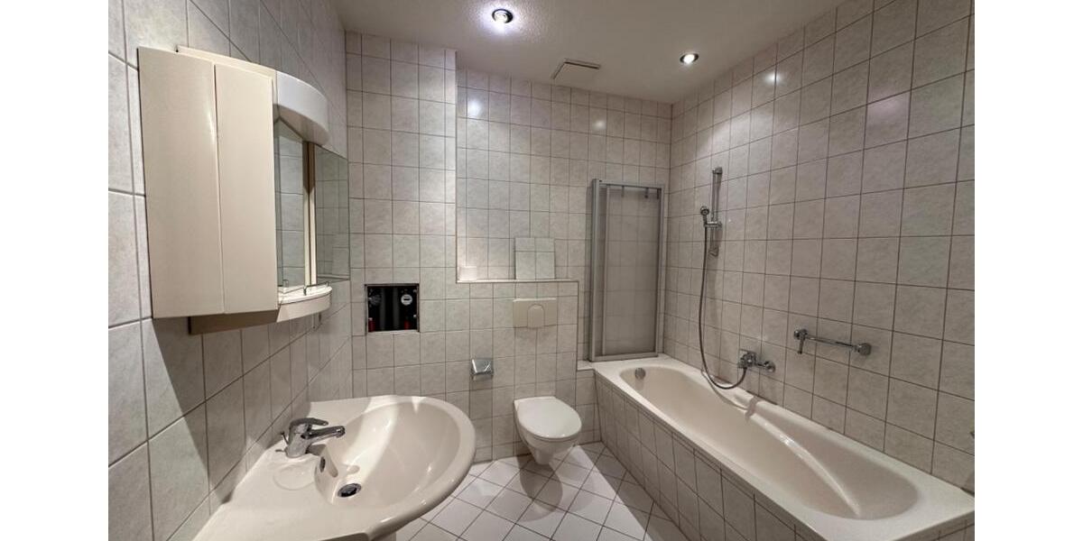 Etagenwohnung Chemnitz Borna-Heinersdorf - 3 Zimmer, 65 m&sup2;, 395&euro; | Angebot:26262698