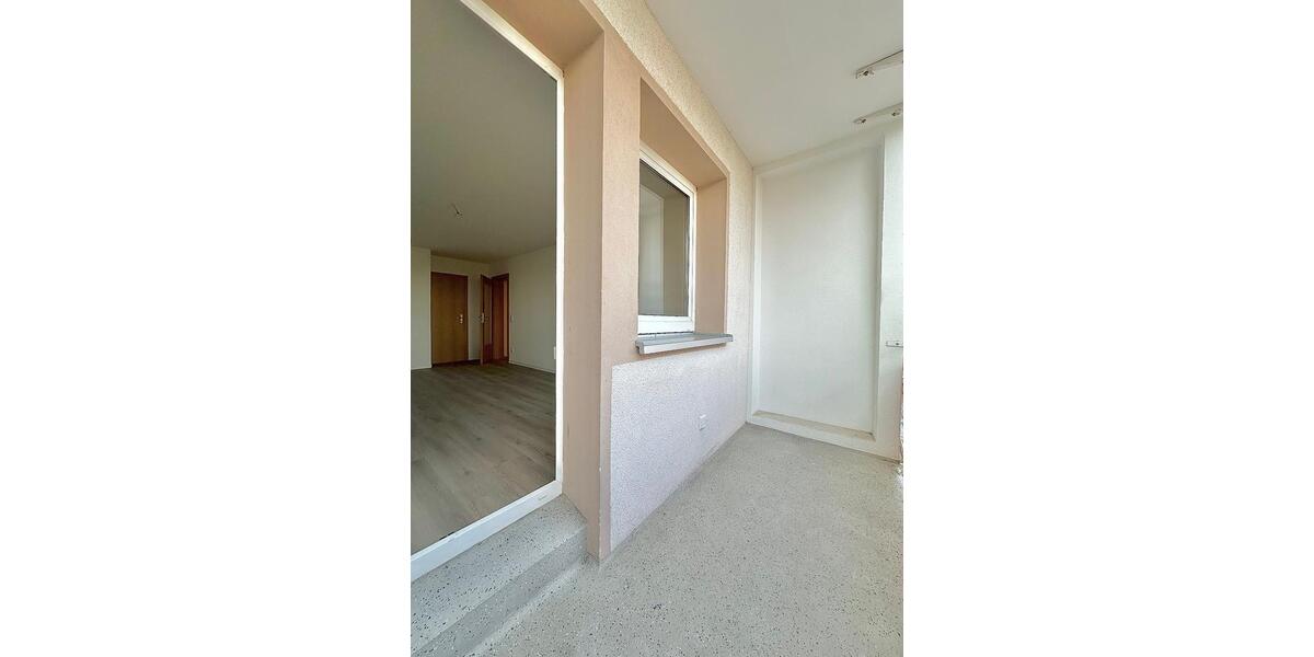 Etagenwohnung Chemnitz Helbersdorf - 4 Zimmer, 91 m&sup2;, 850&euro; | Angebot:25384416