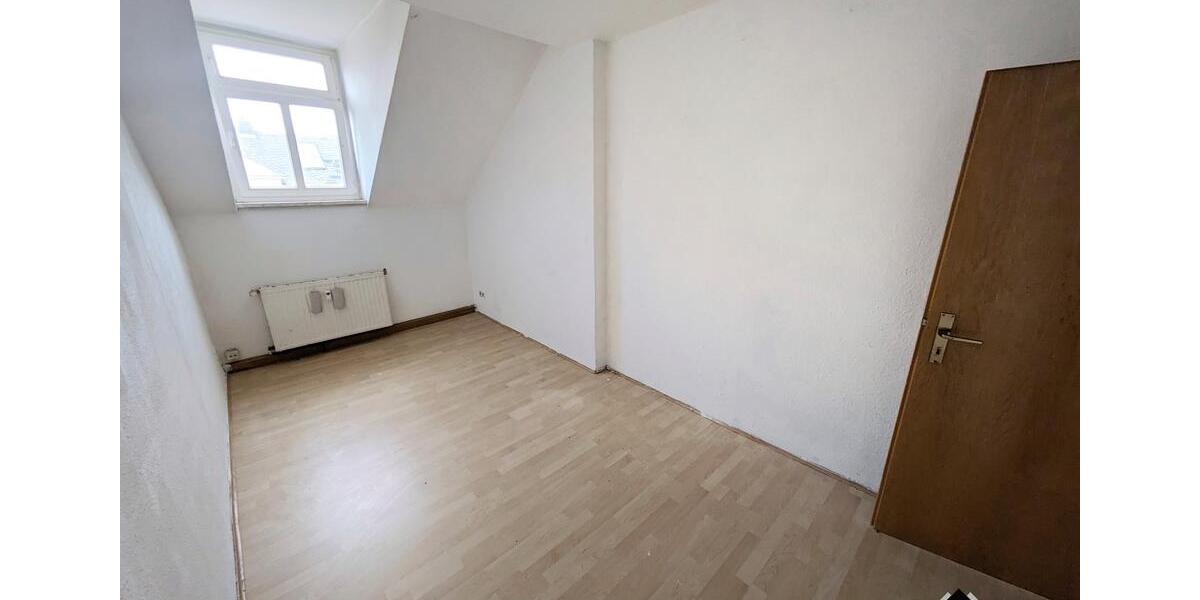 Dachgeschoßwohnung Chemnitz Kapellenberg - 3 Zimmer, 88 m&sup2;, 440&euro; | Angebot:26321563