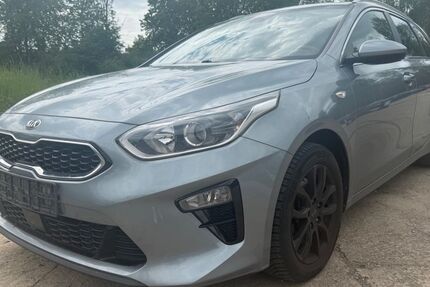 Kia ceed Sportswagon 132.580 km 10.599 &euro; Chemnitz 09114