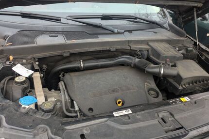 Land Rover Freelander 117.000 km 14.500 € Chemnitz 09119