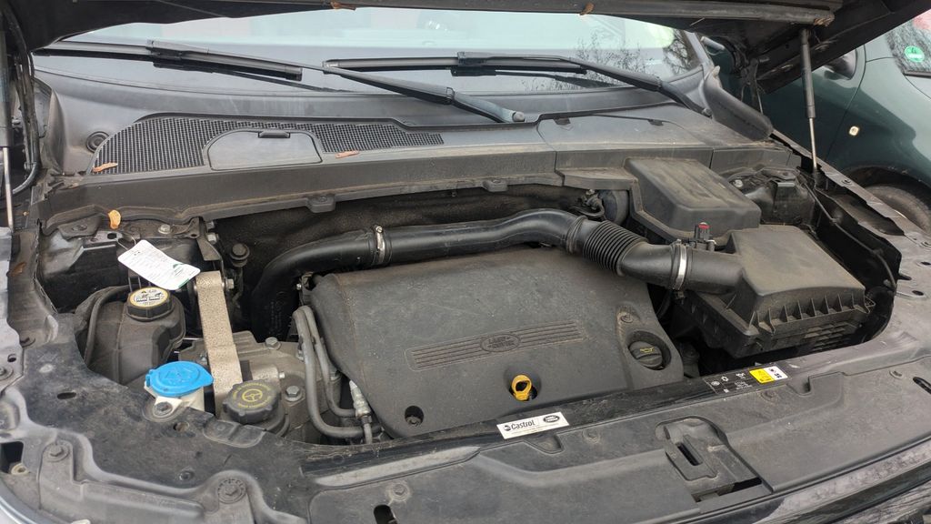 Land Rover Freelander 117.000 km 14.500 € Chemnitz 09119