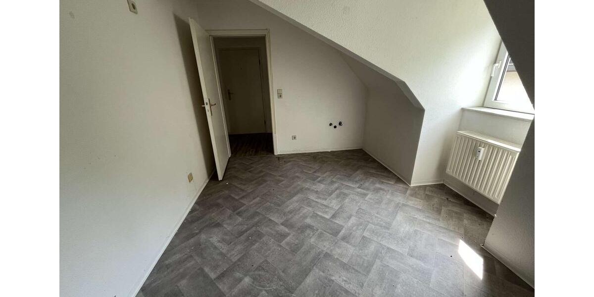 Etagenwohnung Hainichen - 1 Zimmer, 44 m&sup2;, 258&euro; | Angebot:26296749