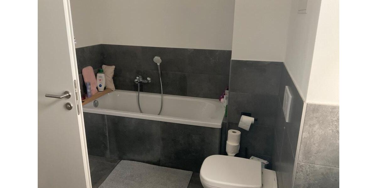 Etagenwohnung Chemnitz Kapellenberg - 3 Zimmer, 83 m&sup2;, 830&euro; | Angebot:26297242