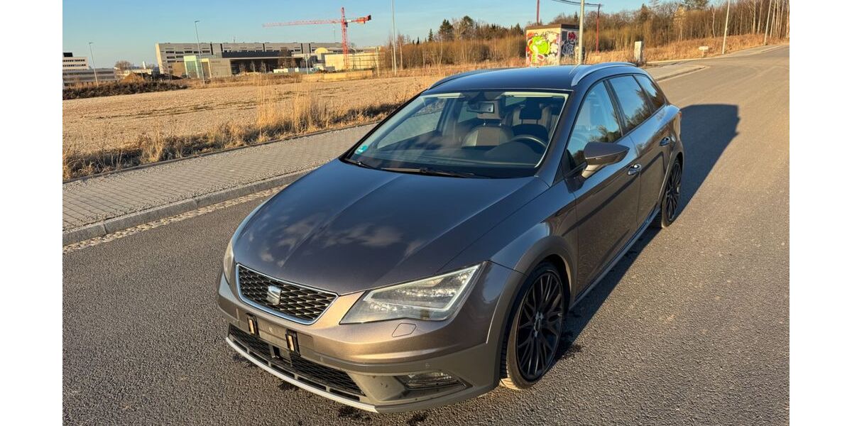 Seat Leon 237.000 km 7.499 &euro; Chemnitz 09126