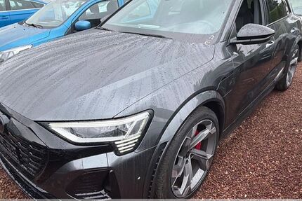 Audi SQ8 e-tron 35.501 km 58.999 &euro; Chemnitz - Mittelbach 09224
