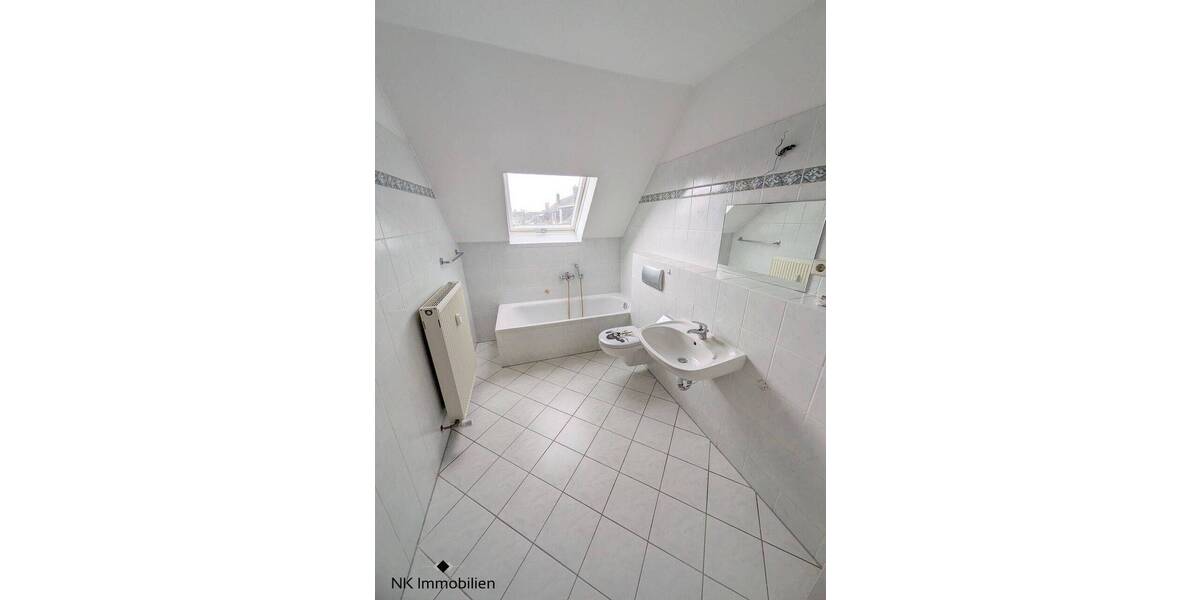 Etagenwohnung Chemnitz Sonnenberg - 3 Zimmer, 74 m&sup2;, 350&euro; | Angebot:26768114