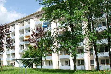 Hier lädt ein offener Wohn-Essbereich zum Wohlfühlen ein 3 zimmer