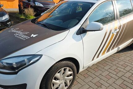 Renault Megane 123.500 km 4.990 &euro; Chemnitz 09114