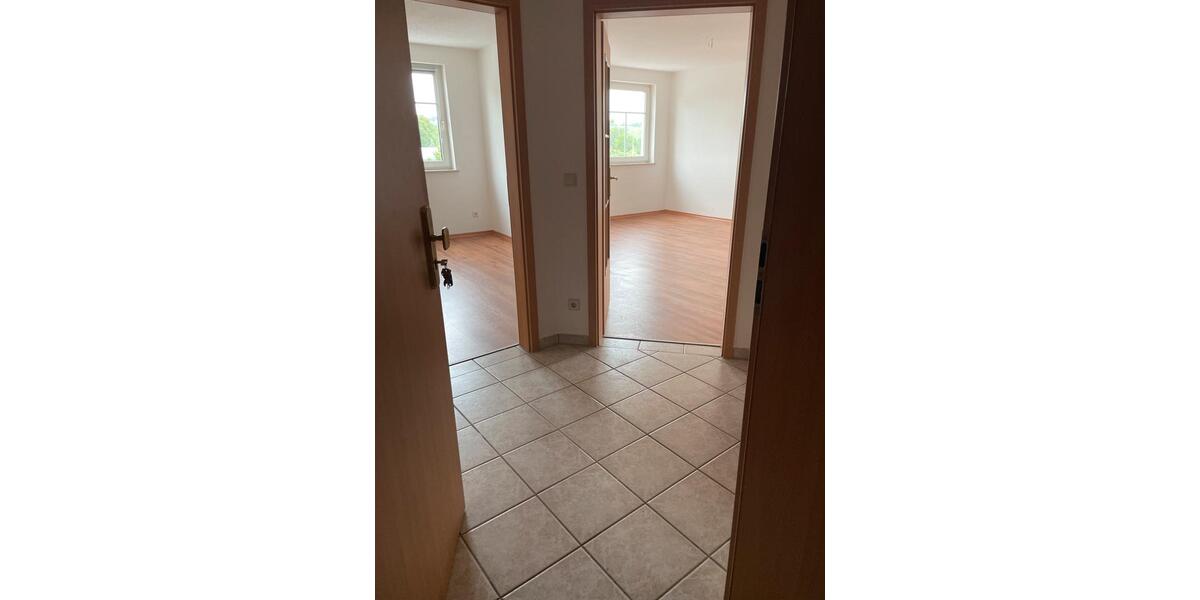 Etagenwohnung Frankenberg (Sachsen) - 2 Zimmer, 45 m&sup2;, 240&euro; | Angebot:26261360