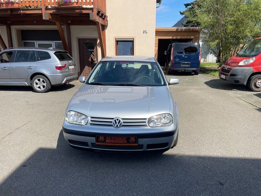 VW Golf 205.600 km 2.750 € Oelsnitz i.E. 09376