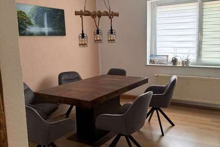 Wohnung Oelsnitz - 3 Zimmer, 90 m&sup2;, 530&euro; | Angebot:27003796