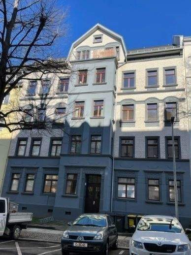 HOCHWERTIGE WOHNUNG MIT PARKETT, FUßBODENHEIZUNG, BALKON MIT GARTENANTEIL SOWIE EBK 3 zimmer