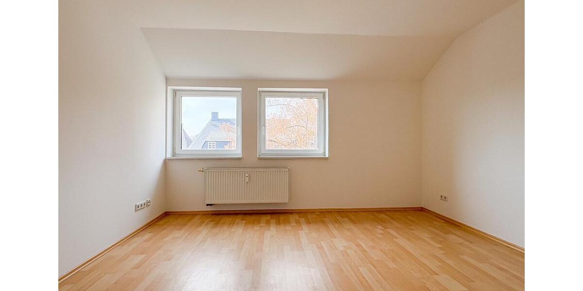 Dachgeschoßwohnung Chemnitz Altendorf - 2 Zimmer, 50 m&sup2;, 275&euro; | Angebot:26267938