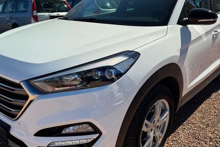 Hyundai TUCSON 108.836 km 15.299 &euro; Chemnitz 09120