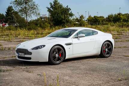Aston Martin Vantage 30.409 km 61.000 &euro; Marienberg 09496