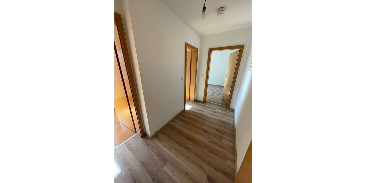 Zimmer Chemnitz Lutherviertel - 1 Zimmer, 28 m&sup2;, 170&euro; | Angebot:25970872