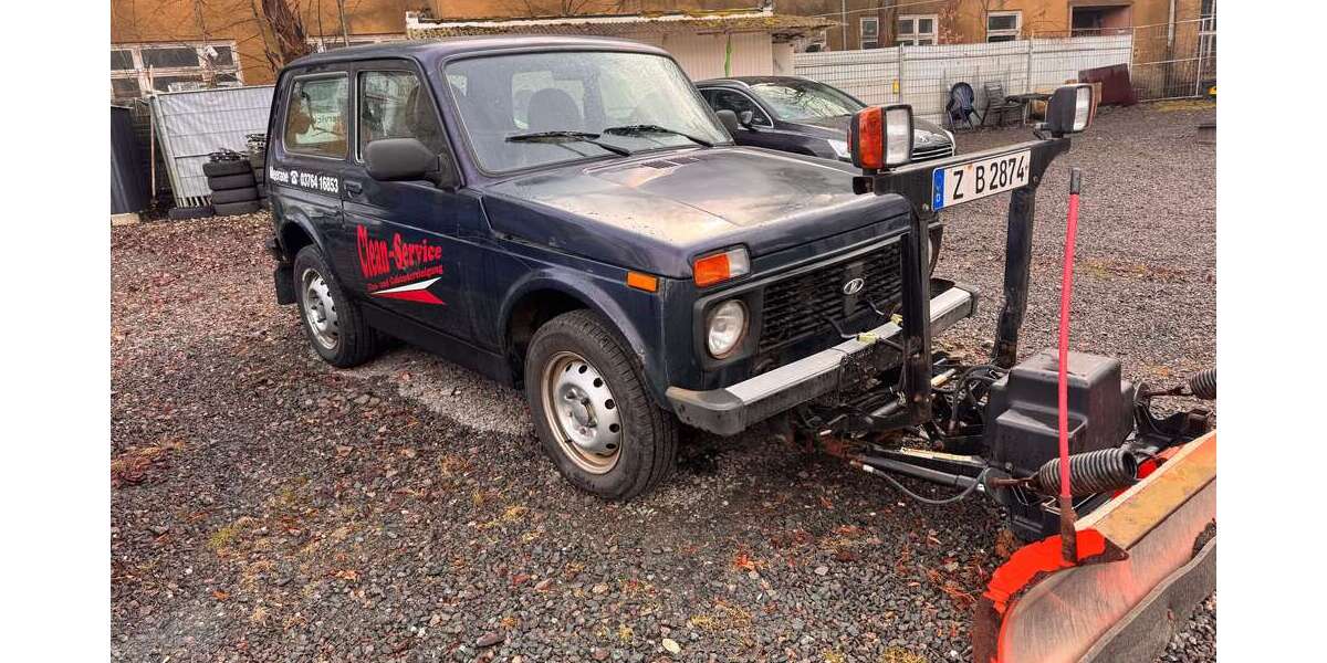Lada Niva 41.080 km 4.490 &euro; Chemnitz 09116