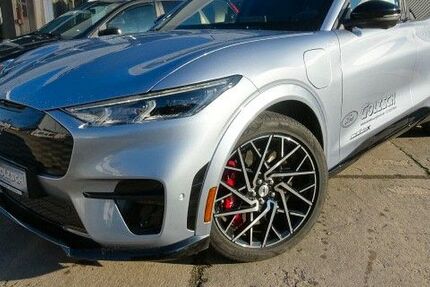Ford Mustang Mach-E 15.774 km 49.895 € Oberlungwitz 09353