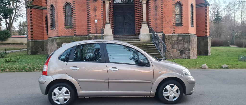 Citroen C3 33.900 km 5.980 € Hartmannsdorf 09232