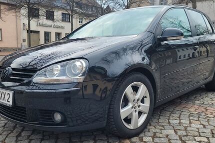 VW Golf 285.000 km 3.150 &euro; Annaberg-Buchholz 09456