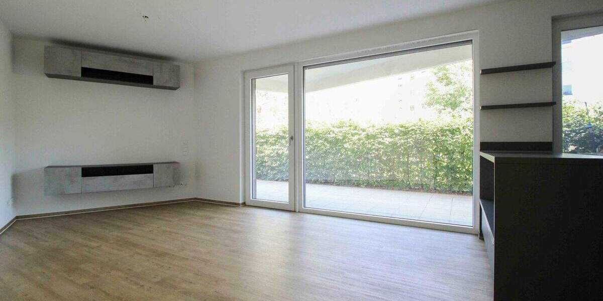 Exklusive 4- Zimmer-Wohnung mit 40m² großer Südterrasse u. Tiefgaragenstellplatz in Chemnitz Hutholz 4 zimmer