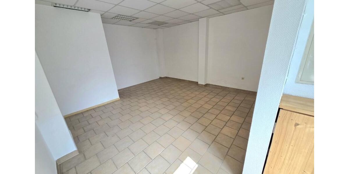 Gewerbeobjekt Chemnitz Adelsberg - 300&euro; | Angebot:26675568