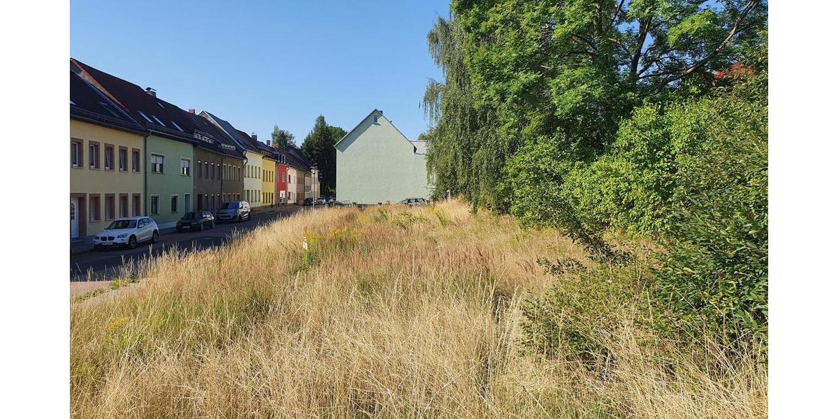 Ruhig gelegenes Baugrundstück in der Innenstadt von Hainichen! Bauträger frei! - Grundstück Hainichen | Angebot:25919725