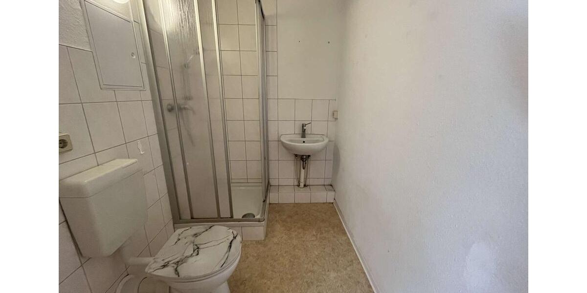 Erdgeschoßwohnung Hainichen - 1 Zimmer, 34 m&sup2;, 200&euro; | Angebot:26086388