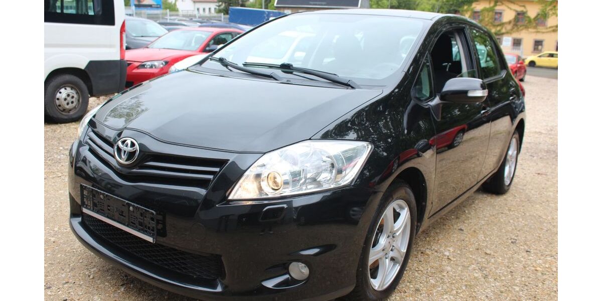 Toyota Auris 140.000 km 4.650 &euro; Chemnitz 09114