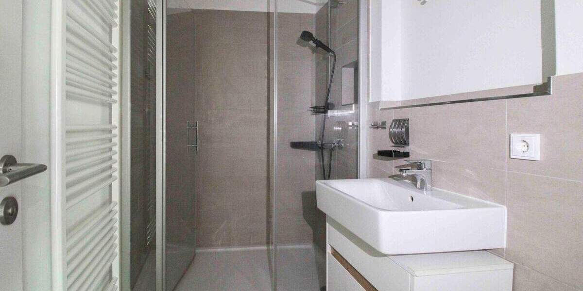 Exklusive 4- Zimmer-Wohnung mit 40m² großer Südterrasse u. Tiefgaragenstellplatz in Chemnitz Hutholz 4 zimmer