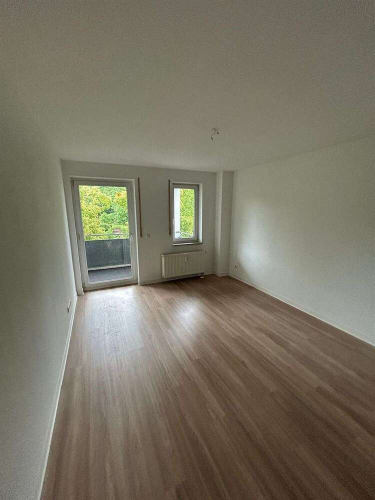 Wohnung zum Mieten in Chemnitz 425 € 70.37 m²
