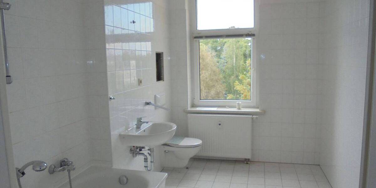 Etagenwohnung Chemnitz Gablenz - 4 Zimmer, 87 m&sup2;, 464&euro; | Angebot:26246811