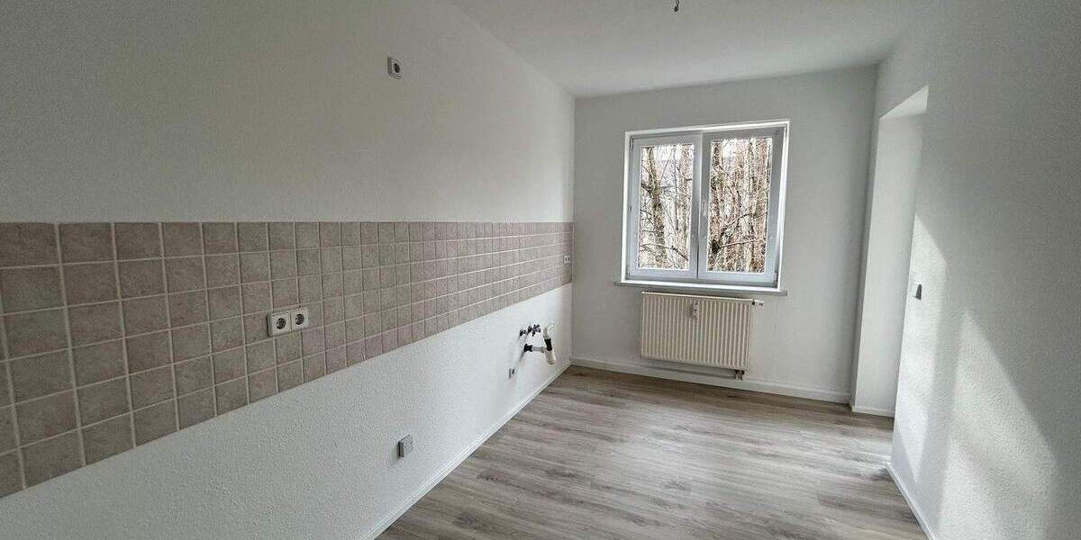 Etagenwohnung Chemnitz Kaßberg - 2 Zimmer, 60 m&sup2;, 350&euro; | Angebot:26157402