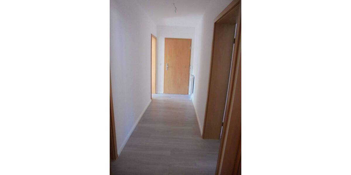 Etagenwohnung Chemnitz Lutherviertel - 2 Zimmer, 50 m&sup2;, 300&euro; | Angebot:26798823