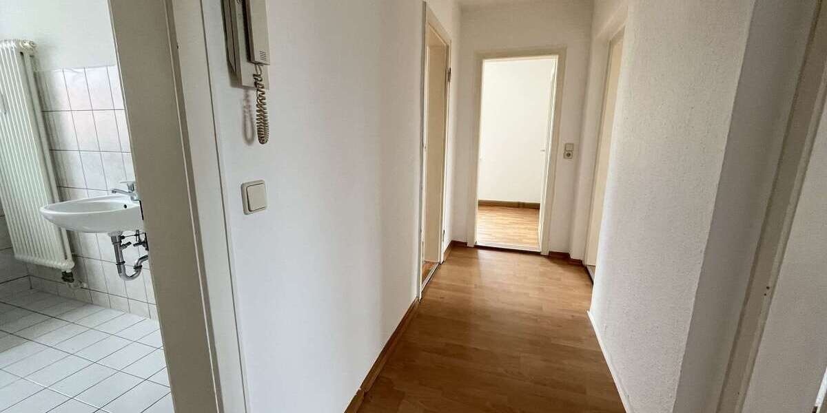 Wohnung zum Mieten in Hainichen 297 € 58 m² 3 zimmer