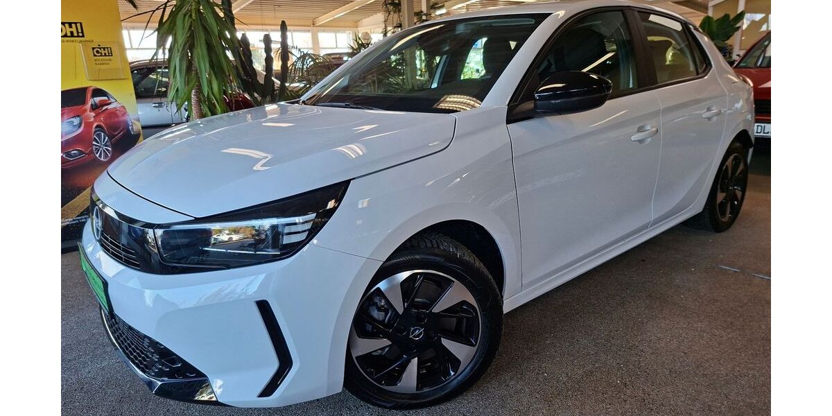 Opel Corsa 10.100 km 17.990 &euro; Altmittweida 09648