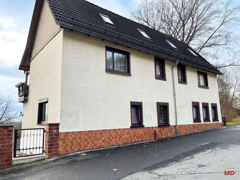 Haus zum Kaufen in Hohenstein-Ernst. 285.000 € 250 m²