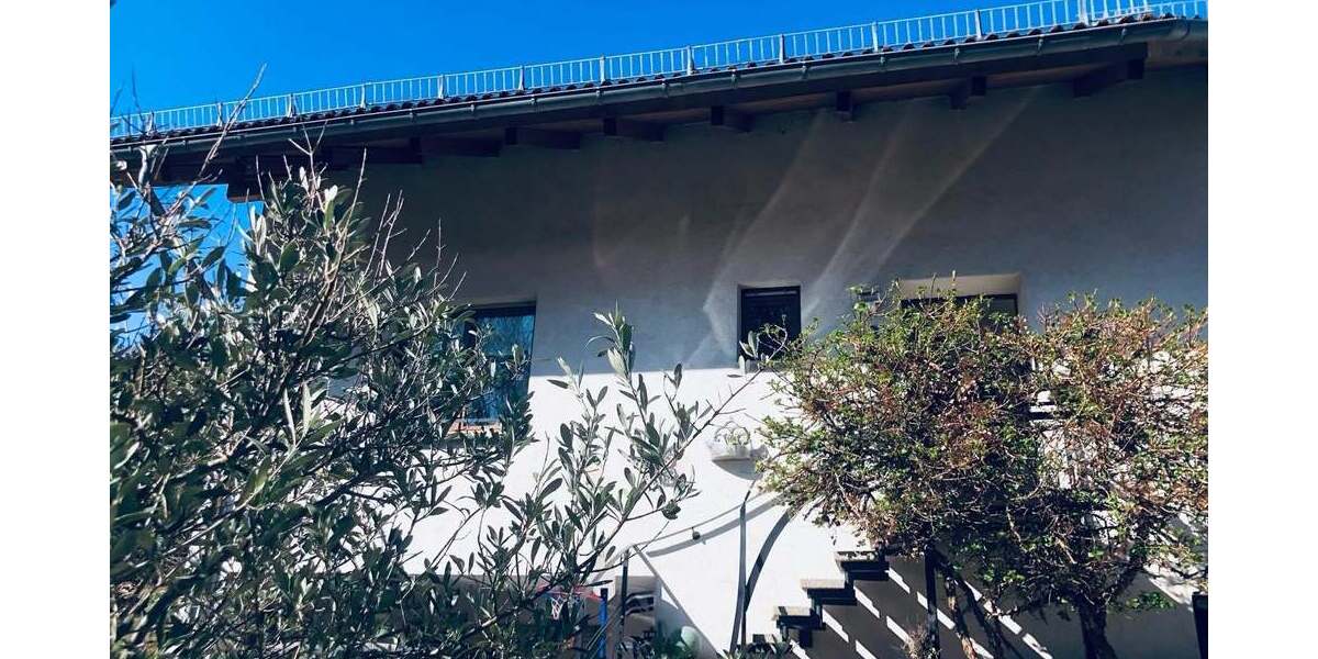 Lebensfreude pur – stilvolles Einfamilienhaus mit Einliegerwohnung und Sonnenterrasse 6 zimmer