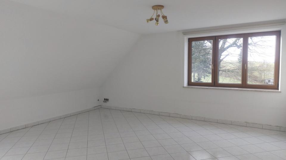 Dachgeschoßwohnung Pockau-Lengefeld Lengefeld - 2 Zimmer, 84 m&sup2;, 461&euro; | Angebot:24380402