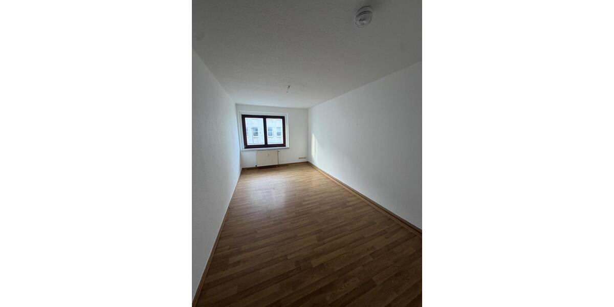 Etagenwohnung Chemnitz Hilbersdorf - 5 Zimmer, 100 m&sup2;, 650&euro; | Angebot:25803448
