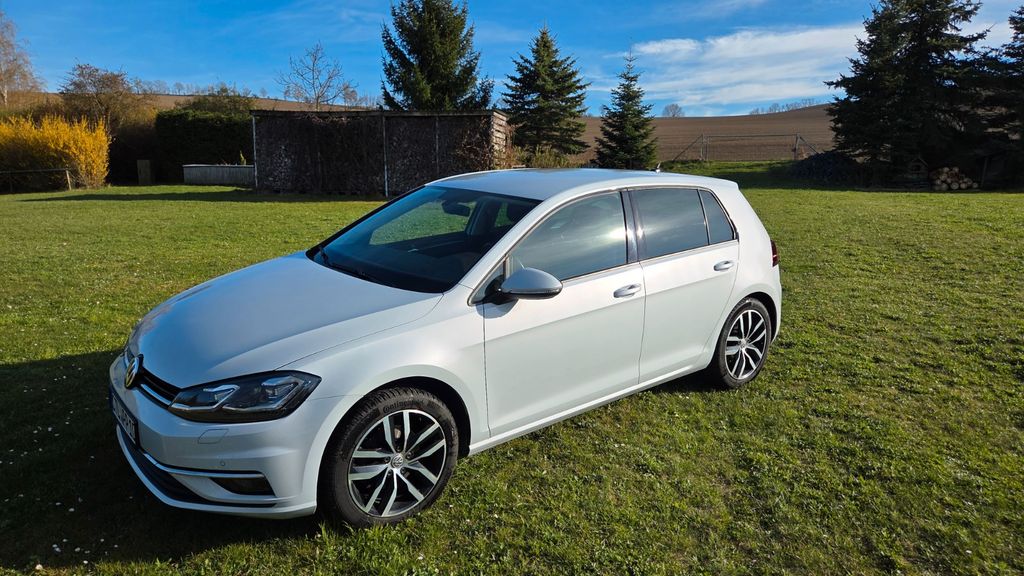 VW Golf 111.000 km 13.800 &euro; Neukirchen 09221