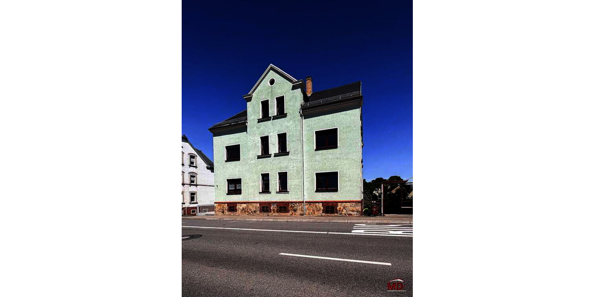 Einfamilienhaus Oelsnitz - 16 Zimmer, 392 m&sup2;, 275.000&euro; | Angebot:26838272