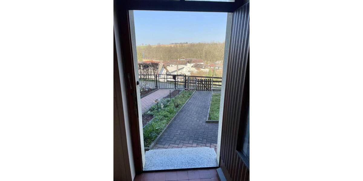 Reihenmittelhaus Lunzenau - 4 Zimmer, 105 m&sup2;, 59.900&euro; | Angebot:25776928