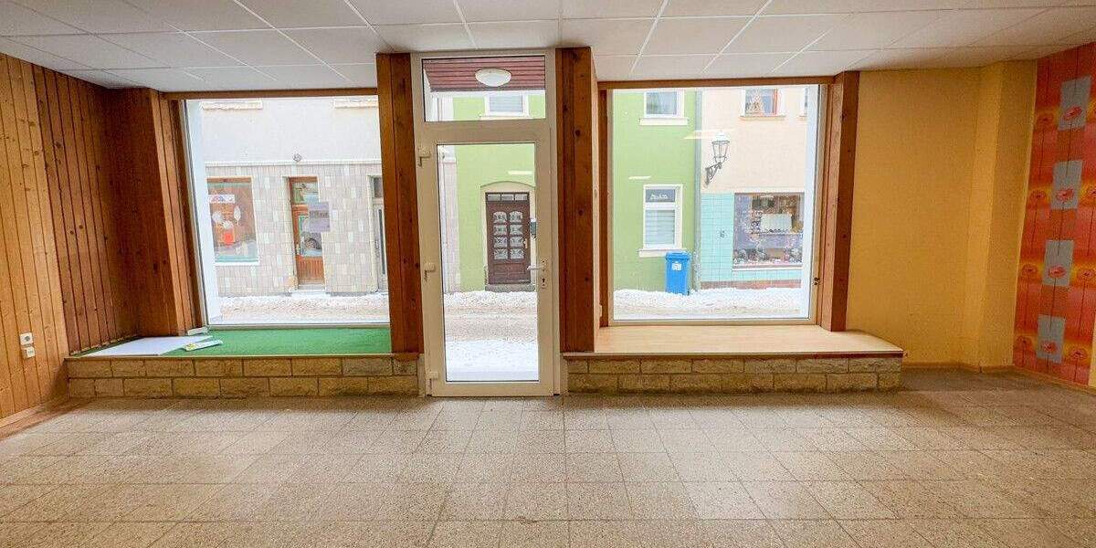 Gewerbeobjekt Lößnitz - 1 Zimmer, 87 m&sup2;, 261&euro; | Angebot:26817185