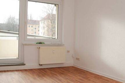 Wohnung Chemnitz Lutherviertel - 3 Zimmer, 59 m&sup2;, 357&euro; | Angebot:26917500